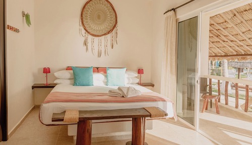 Habitación Deluxe doble, varias camas, vistas a la playa