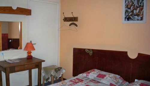 Habitación estándar con 2 camas individuales