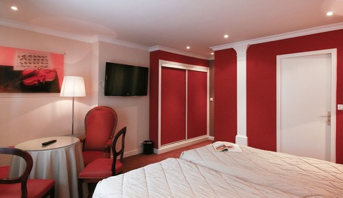 Habitación Premium con 1 cama doble o 2 individuales