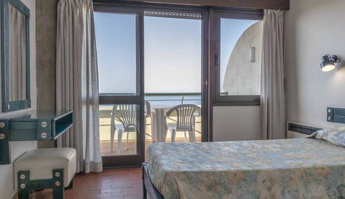 Apartamento, 2 habitaciones, balcón