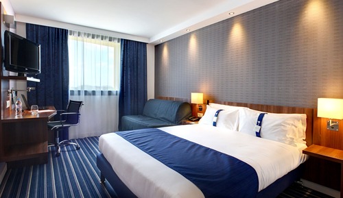 Habitación estándar, 1 cama de matrimonio con sofá cama