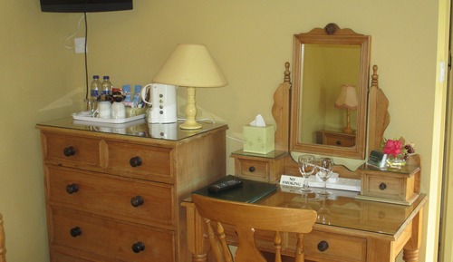 Habitación doble de uso individual, baño privado