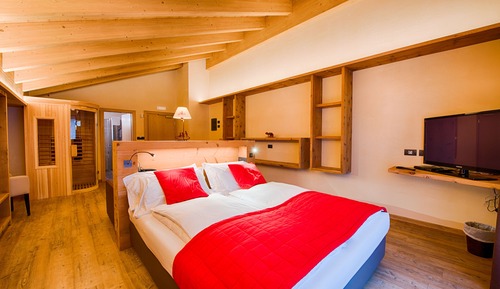 Suite junior, sauna, vistas a la montaña