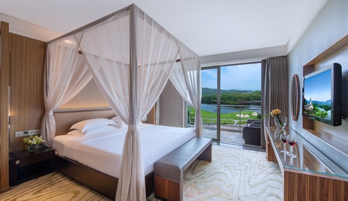 Suite Premier, vistas al lago