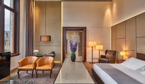 Suite (Van Baerle)