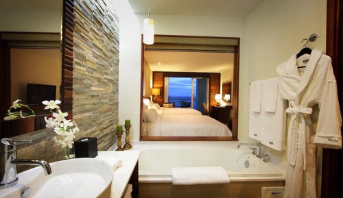 Habitación Deluxe, 2 camas de matrimonio, balcón, vistas al mar