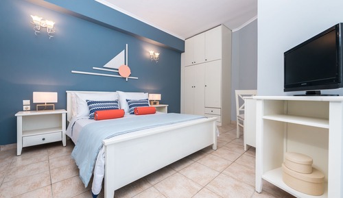 Deluxe Suite, 2 Bedrooms, Sea View  (2nd / 3rd floor)