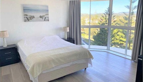 Apartamento estándar, 2 habitaciones, baño compartido