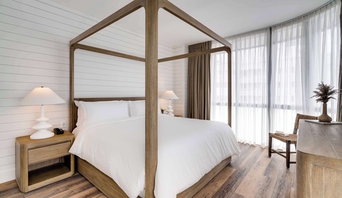 Habitación Deluxe, 1 cama de matrimonio grande, vistas a la ciudad