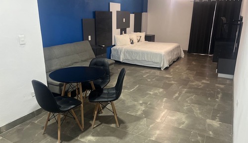 Habitación ejecutiva, 1 cama de matrimonio grande con sofá cama, bañera de hidromasaje