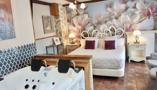 Suite familiar, bañera de hidromasaje (Max 4 Pax)