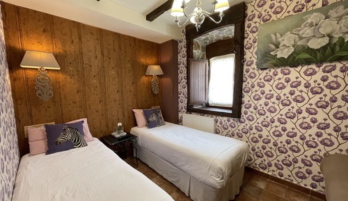 Suite familiar, bañera de hidromasaje (Max 5 pax )