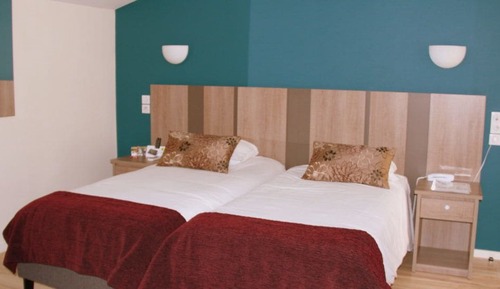 Habitación Premium con 1 cama doble o 2 individuales