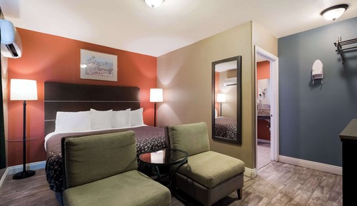 Accessible Queen Non smoking room