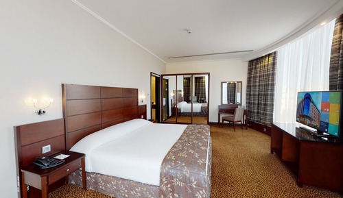 Panoramic Suite