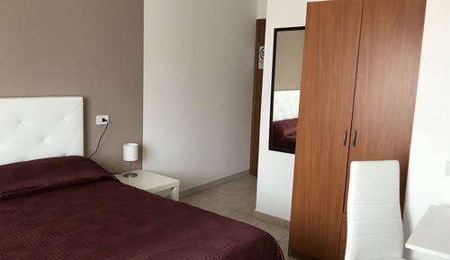 Habitación cuádruple económica, baño privado