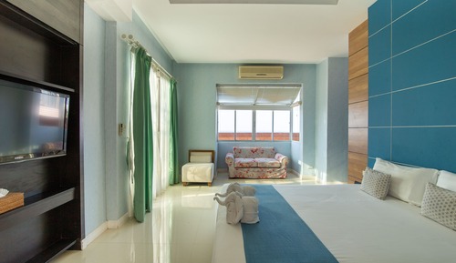Rooftop Garden Sea View Suite