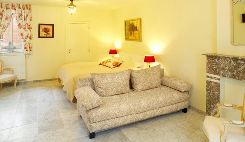 Habitación familiar, en edificio anexo