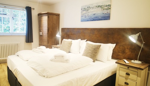 Habitación con 1 cama doble o 2 individuales (Not Dog Friendly Room)