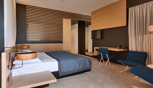 Interconnecting Room