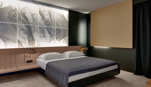 Golden Cape Suite