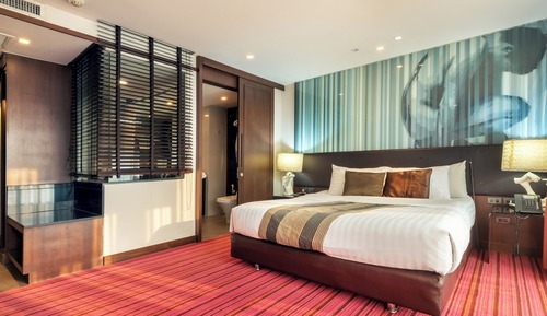 Suite, 1 cama de matrimonio grande, en esquina