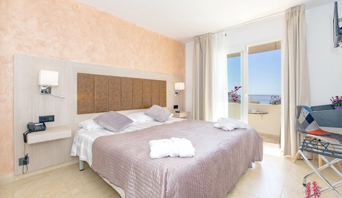 Habitación doble superior, balcón, vistas al mar