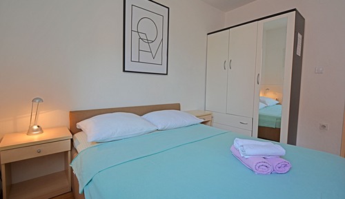 Habitación individual básica, 1 cama doble, no fumadores, baño compartido
