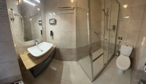 Habitación con 1 cama doble o 2 individuales