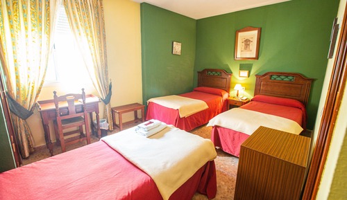 Habitación triple clásica