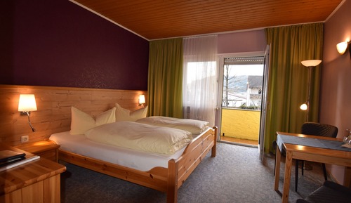 Habitación estándar doble, balcón