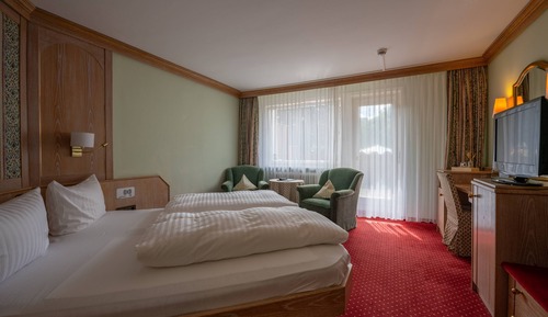 Habitación estándar doble, balcón (Elme)