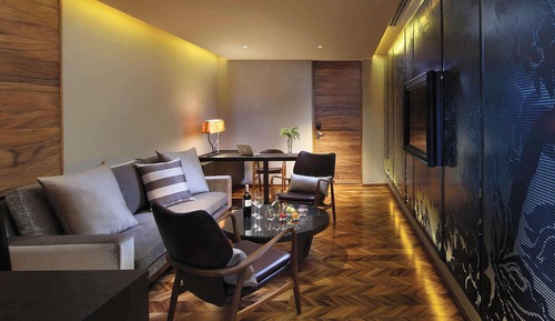 Suite Club, 1 habitación (Park or City View, Club Benefits)