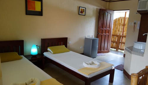 Habitación superior, vistas a la piscina