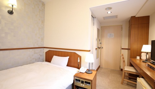 Single Room, Smoking