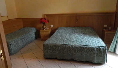 Habitación triple básica