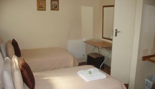 Habitación estándar con 2 camas individuales, baño privado