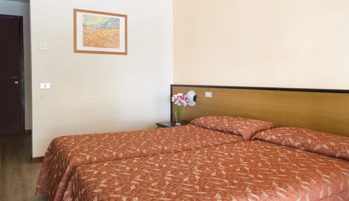 Habitación con 1 cama doble o 2 individuales