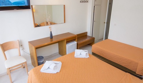 Habitación estándar con 2 camas individuales