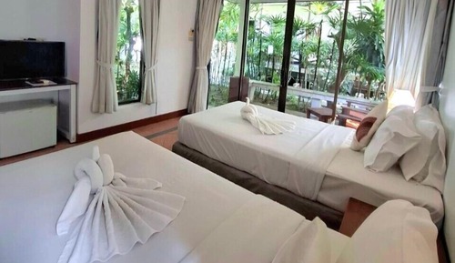 Habitación Deluxe con 2 camas individuales, vistas al jardín
