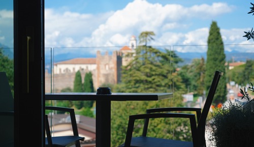Suite estudio junior, 1 cama de matrimonio grande con sofá cama