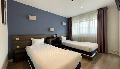 Habitación con 2 camas individuales