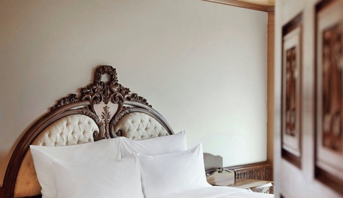 Suite Club, 1 cama de matrimonio grande, vistas a la ciudad