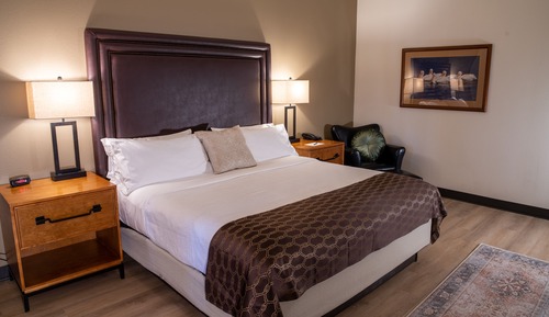 Habitación estándar, 1 cama de matrimonio grande (Village View King Lodge)