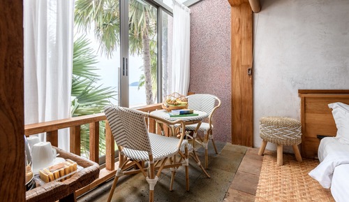 Duplex 2BR Beachfront Suite with Indoor Pool