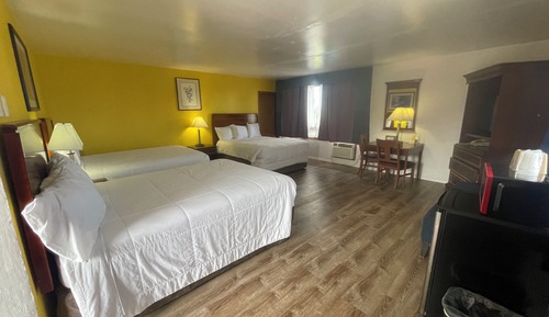 Habitación familiar, varias camas