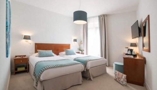 Habitación clásica con 1 cama doble o 2 individuales