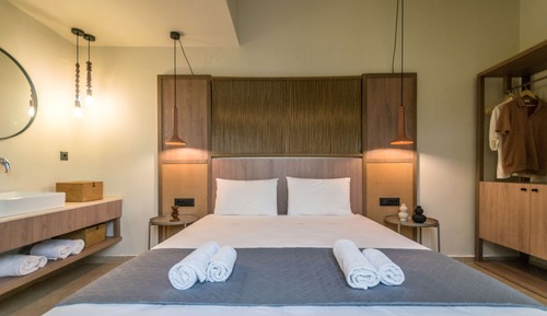 Habitación superior con 1 cama doble o 2 individuales