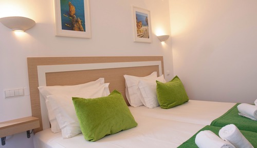 Habitación estándar con 2 camas individuales
