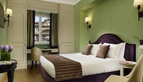 Suite clásica, 1 cama de matrimonio grande, vistas a la ciudad